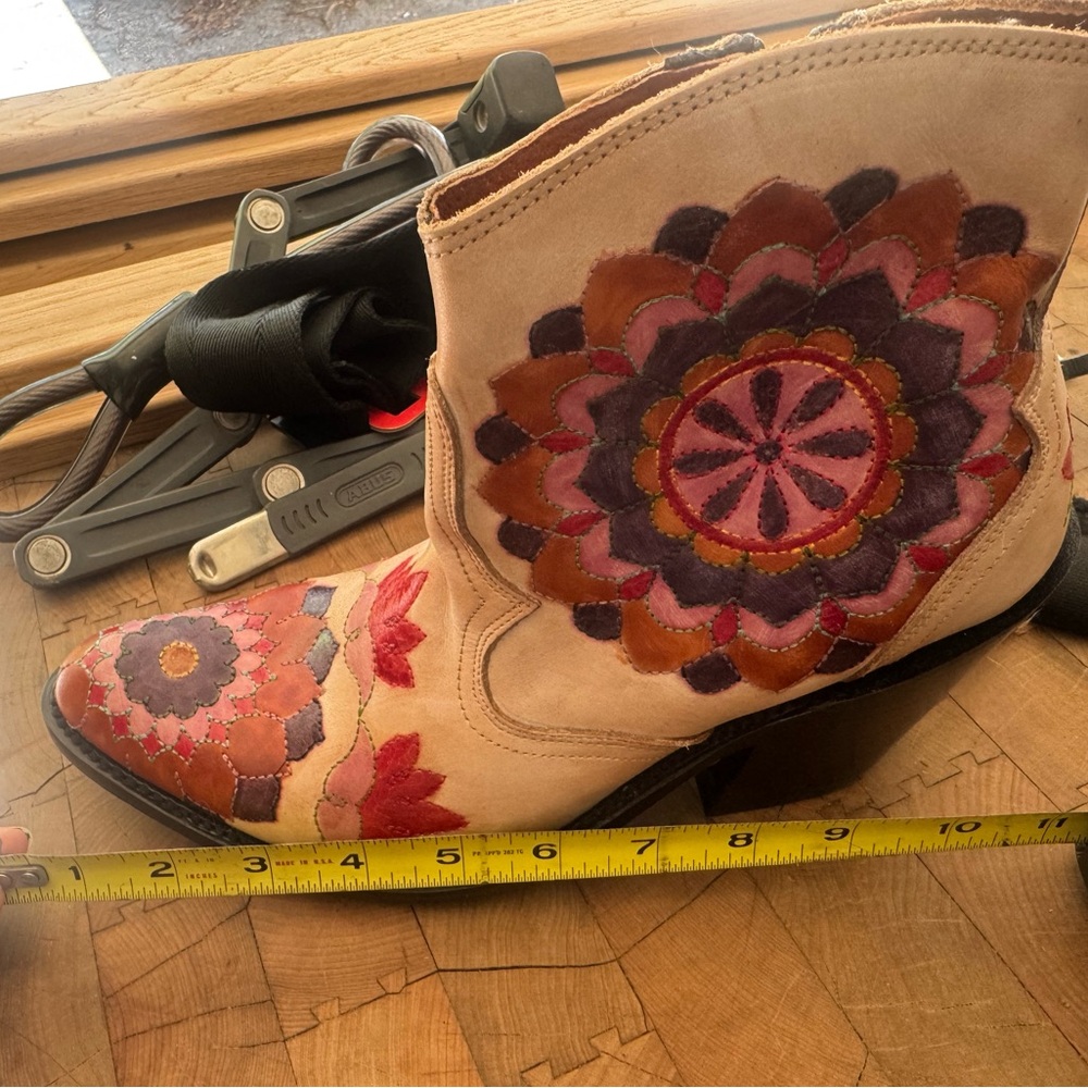 Dan Post Pink Leather Western Embroidered Ankle Boots - Picture 9 of 10
